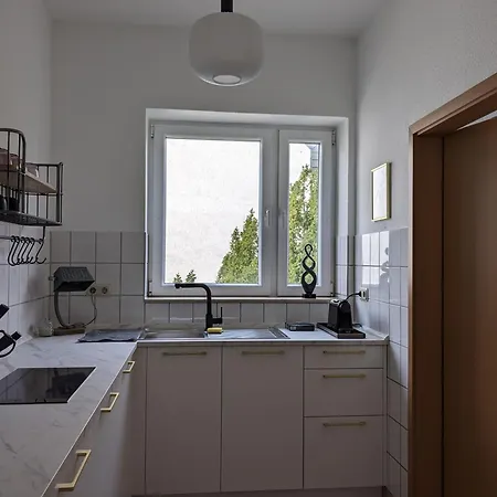 Helle Altbauwohnung Mit Charme Διαμέρισμα *
