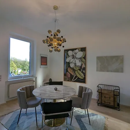 Helle Altbauwohnung Mit Charme * Leichlingen